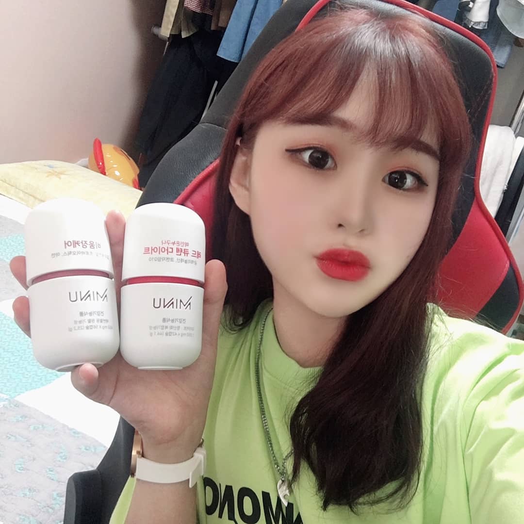 송이🧸🌸 on Instagram: “⠀ 레드큐텐 + 프로바이오틱스 유산균 비움장케어 ⠀ 체지방감소, 항산화에 도움되는 레드큐텐 💊 유산균, 알로에전잎, 아연으로 장건강에 도움되는 비움장케어! 두 개로 건강한 다이어트 🌿 ⠀ ⠀ #미누 #minu #미누다이어트 #미누비움장케어…”