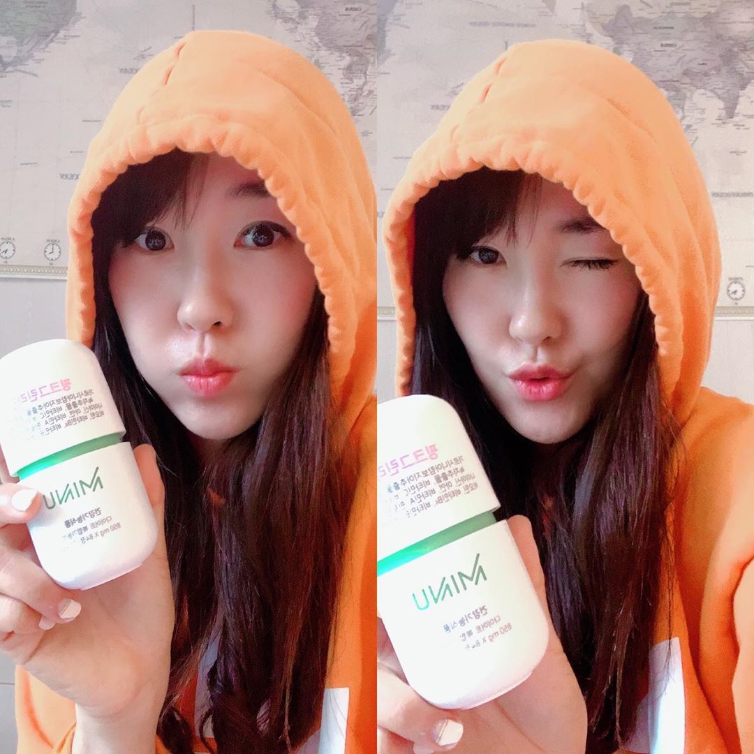 연극배우 배우리 (두연주) on Instagram: “미누 핑크그린라인은 탄수화물이 지방으로 합성되는 것을 막아주는 가르시니아 추출물과 체지방 감소에 도움을 줄 수 있는 녹차추출물 카테킨이 들어있대용~ 그 외 다양한 비타민과 미네랄이 포함되어 건강한 다이어트를 원하신다면 요 아이 강력추천💕 #미누반반이…”