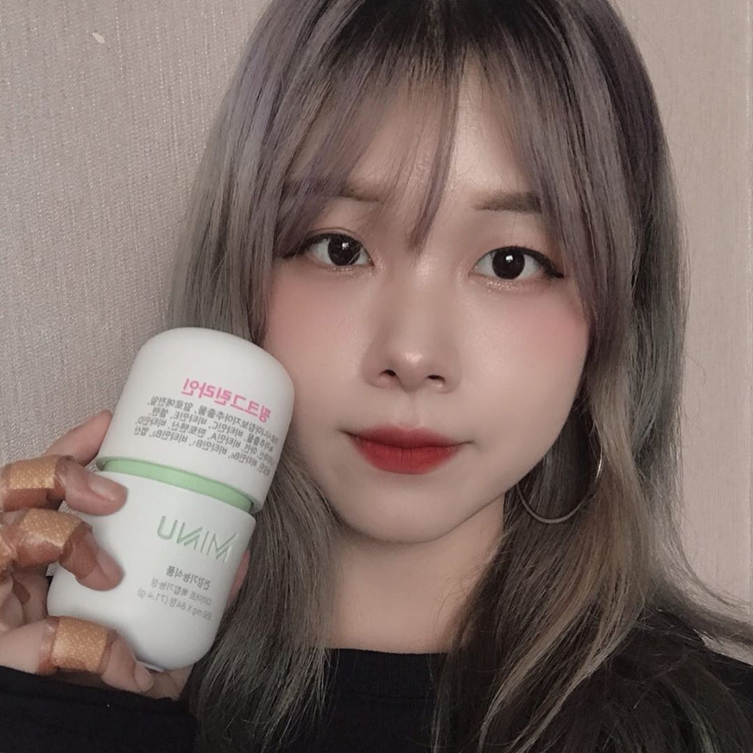 백조 BAEKJO on Instagram: “맨날 시도하지만 챙겨먹기도 힘들고, 제 만족감을 체워줄 수 없던 수 많은 #다이어트식품 들 !! 😫 저는 이제 #미누반반이 로 정착하려 합니다 💖💚 #식후30분 안에 챙겨먹어주면 되서 밥먹기 전 먹어야 하는 부담이 없어서 좋았어요 ! 💜 #가르시니아…”