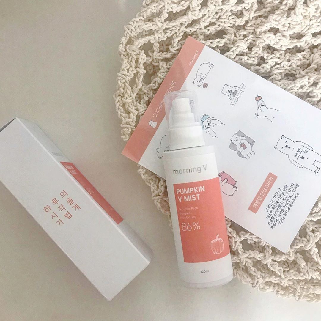 🌳 on Instagram: “붓기에 좋은 호박성분이 86%함유되어있으며 
토너대용으로 사용하기에도 넘 괜찮은 호박브이미스트 🎃”