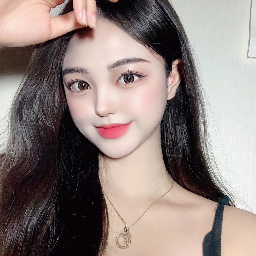 Instagram post by 로레니 • Sep 30, 2019 at 12:56am UTC