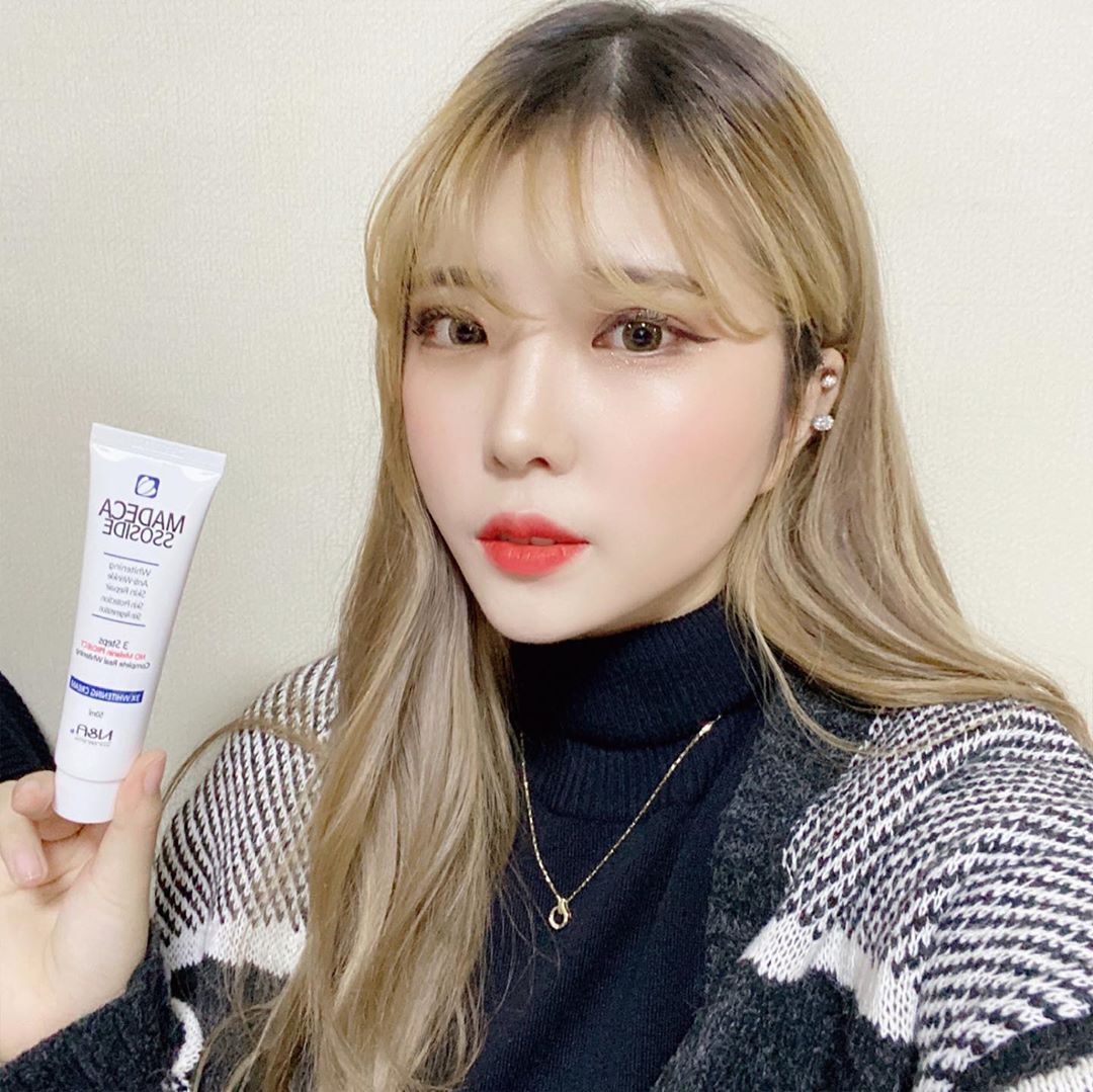 @he_suuuuu on Instagram: “⠀ 화해어플에서 분류한 유해성분 Zero! 화해어플에서 분류한 알레르기유발성분 Zero! 안전이 검증된 좋은 원료로만 만들어진 화장품! ⠀ 마데카소사이드 8,000PPM가 함유되어 피부재생과/ 소염, 진정작용/ 색소침착 완화/ 피부탄력 강화/…”