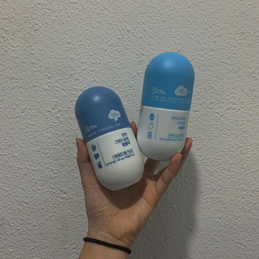 이나영 on Instagram: “🌩 [GRN] 하늘이+천둥이 SET 🌩 . . . . 스트레스로 인한 피로와 긴장,체지방까지 날려주는 하늘이,건강한 장 환경과 정상적인 면역기능 등을 가진 천둥이 약 3일간 섭취 해봤는데 효과 짱인 제품 앞으로 하늘이 천둥이 먹으면서 건강한 다이어트…”