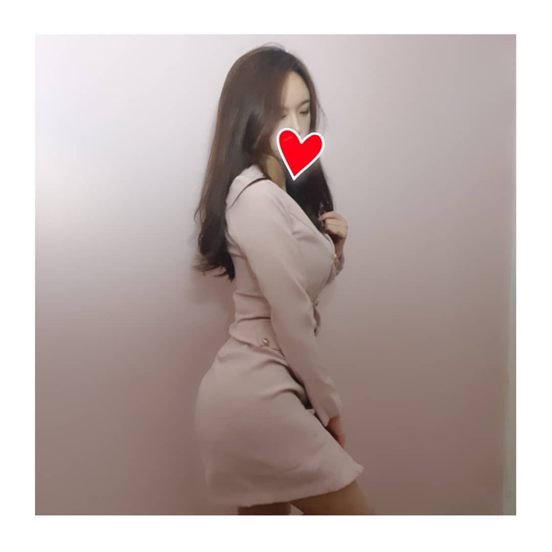 💎말캉.__.💎𝓶𝓪𝓵𝓴𝓪𝓷𝓰 on Instagram: “𝐷𝑖𝑒𝑡 . . 저 낼은 저녁에 원피스입어야해서 하루종일 다이어트예정이에욤 ˚‧º·(˚ ˃̣̣̥᷄⌓˂̣̣̥᷅ )‧º·˚ 헝... . . 그래도 하늘이 천둥이로 평소 관리했더니 원피스가 터질것같진않아 다행💕(( 고마오~~ 하늘아 천둥아)) . . .…”