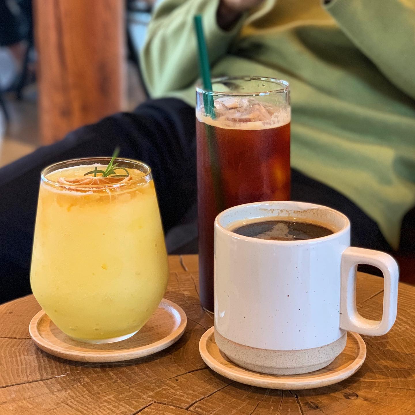 일상 탈출 ✨
유자 샤베트 🍋 + 아메리카노 ☕️
#두두당 #두두당카페