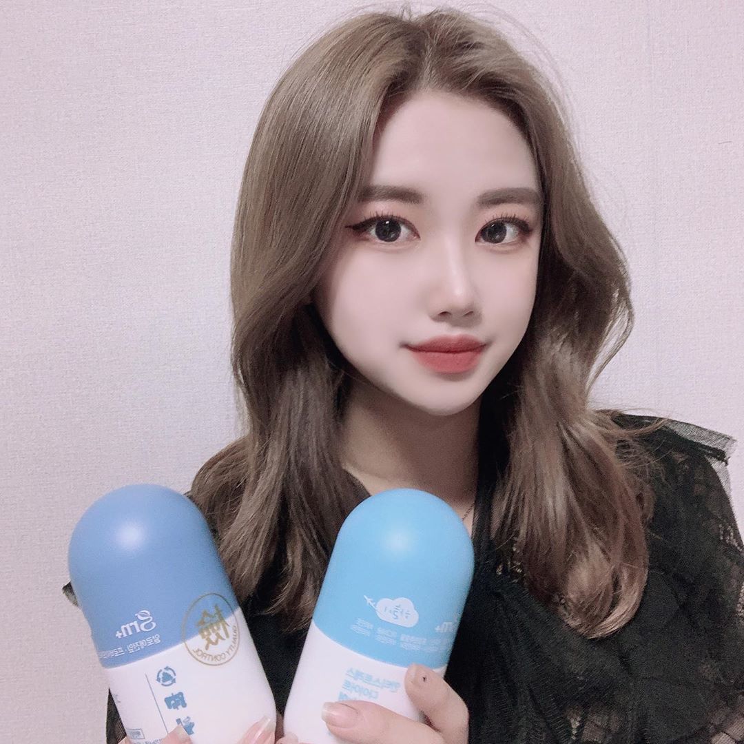 채연 on Instagram: “💙grn 하늘이&천둥이💙하루 1번 잠들기전 3정으로 스트레스와 체지방을 덜어주는 안티스트레스 하늘이💙  상쾌하게 비우고 건강하게 비우고 가볍게 시원하게 쾌변 할수 있도록 도와주는 장외그랜드슬램 천둥이💙  요즘 매일매일꼭 챙겨 먹고 있는 제품 이에요…”