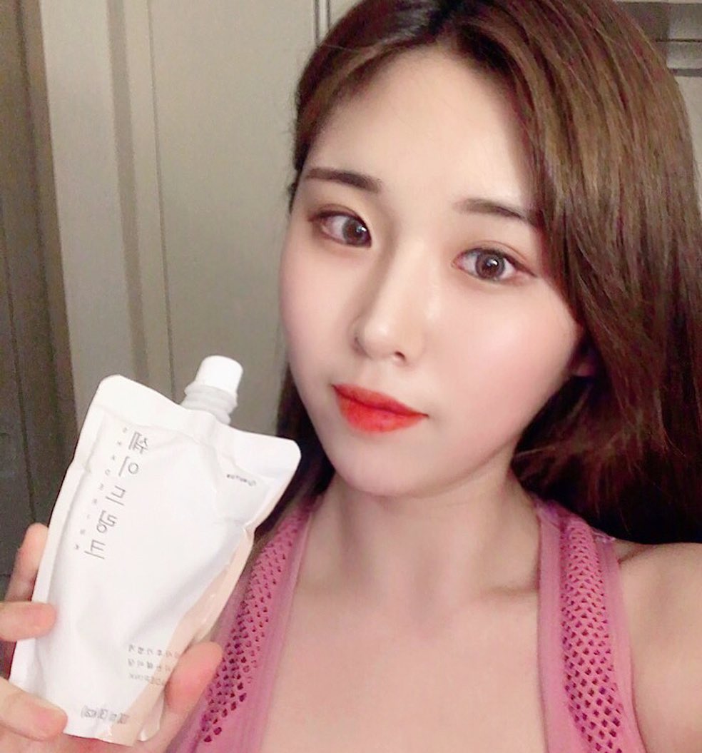 kIM JUNG BIN[필라테스강사]🍃 on Instagram: “요즘 살빠졋다고 이야기 듣는 이유 중 하나✔️ 물만 먹고 자도 늘 부어서 갸름한 얼굴 보기 힘들던 저에요 ㅎㅎ 몸은 빠져도 얼굴은 동글동글 늘 부어서 애먹었는데😥 속는셈치고 마신지 4일차 정도되니 다들 살빠졌다고 하더라구요!! 진짜 최고입니다..계속…”