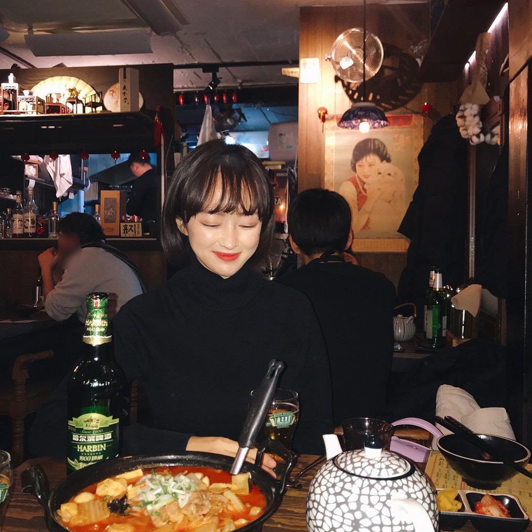 뇽찡ღ on Instagram: “제가 진짜 이구역의 찐마라러버라서..마라맛집 탐방하는게 취미인데 후통 이 곳 증말 추천합니다..추위 뚫고 찾아간 보람이 있어요.. 너무 맛있고 식당 분위기도 완존 중국 그자체...향신료맛이 자극적이지 않아서 마라입문자분들도 쉽게 호로록 하실 수 있을…”