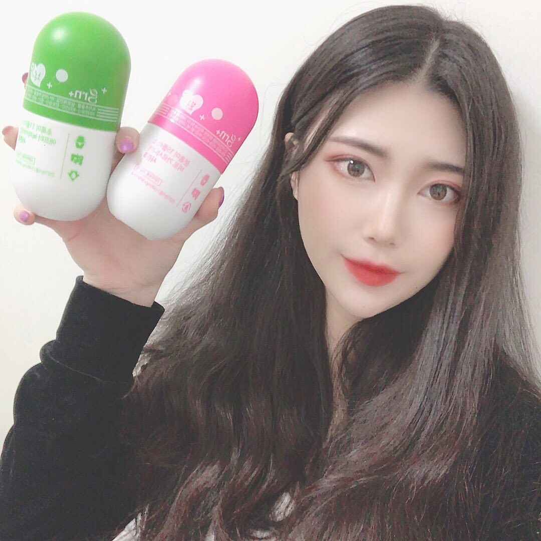예림 on Instagram: “💊알약통만 봐도 이젠 다 아는 Grn 분홍이 초록이!💊 분홍이는 가르시니아 캄보디아추출물로 탄수화물이 지방으로 바뀌는 것을 막아줘서 체지방 감소에 도움을 주고, 초록이는 녹차추출물 ‘카테킨’으로 체지방감소는 물론이고 항산화, 혈중 콜레스테롤 개선에…”