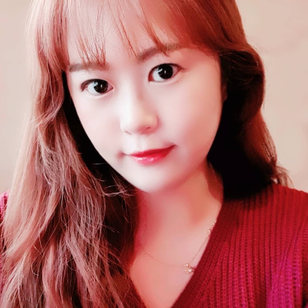오랜만에 #인생사진
.
#셀카 찍는거마다 잘 나오네
신난다 신나 😆😆😆😆😆
.
지금 엄마랑 #포천 여행중이에요
포천 한옥카페 #부용원 에서
오손도손 이야기 꽃 피우면서
사진도 찍고 즐거운 시간을 보내는 중 ❤
.
.
.
#일상💕 #셀카📷 #여행중에
#담백한브랜딩 #담백한식구들