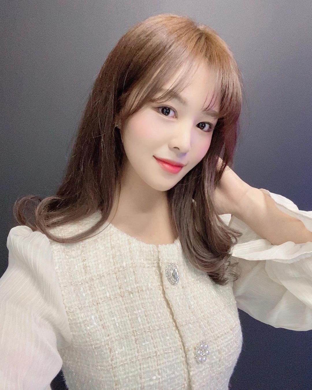 𝕊𝔼𝕁𝕀ℕ on Instagram: “연장한 티 나는 거 싫어서 그동안 한 번도 안 받았다가 라인스토리래쉬에서 신세계에 눈떴다 ٩̋(ˊᵒ̴̶̷̤ ꇴ ᵒ̴̶̷̤ˋ)و 자연스러우면서도 눈매에 맞게 디자인해 주셔서 다들 원래부터 내 속눈썹이 이렇게 예쁜 줄 안다🤍 ⠀ 지금 이벤트도 진행중…”