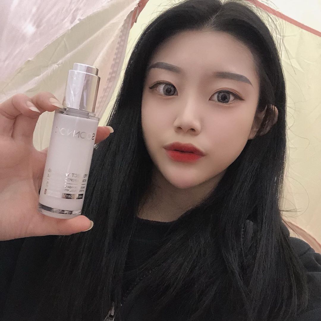 ( ͡° ͜ʖ ͡°) on Instagram: “〰️순녹 퍼펙트 화이트닝 앰플〰️ •피부 미백 활성에 특허받은 비타민 펩타이드로 믿고 쓸 수 있었던 앰플  악건성이라 새벽만 되면 너무 푸석해져서 걱정이었는데 순녹 앰플은 아침까지 촉촉해서 좋았고 쓸 수록 피부톤이 화사해지는 게 느껴져서 사용하는…”