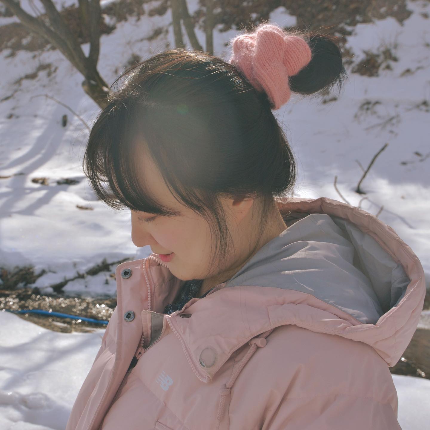 눈과 분홍은 어쩜 이렇게 사랑스러울까
.
.
.
•••
M. yo_mangyo 
P. mustache_cat_film