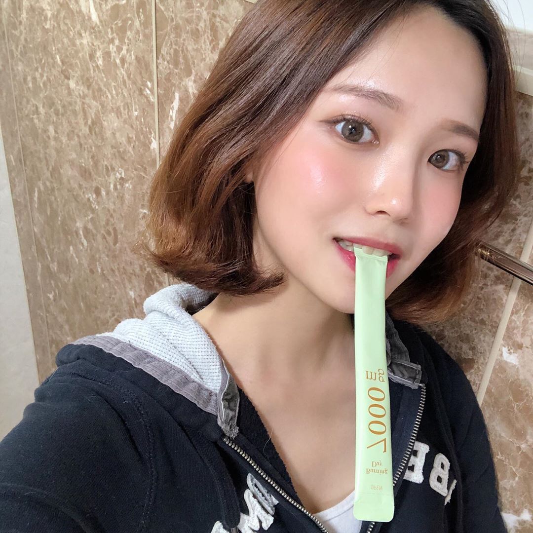 이형지 on Instagram: “올 해 목 표
바디프로필 찍기
#버닝데이 먹으면서 운동해야게따 😛

#better0308#운동 #운동스타그램 #헬스 #헬린이 #운스타그램 #헬스타그램 #홈트 #눈바디 #필라테스 #요가 #피트니스 #헬스장 #홈트레이닝”