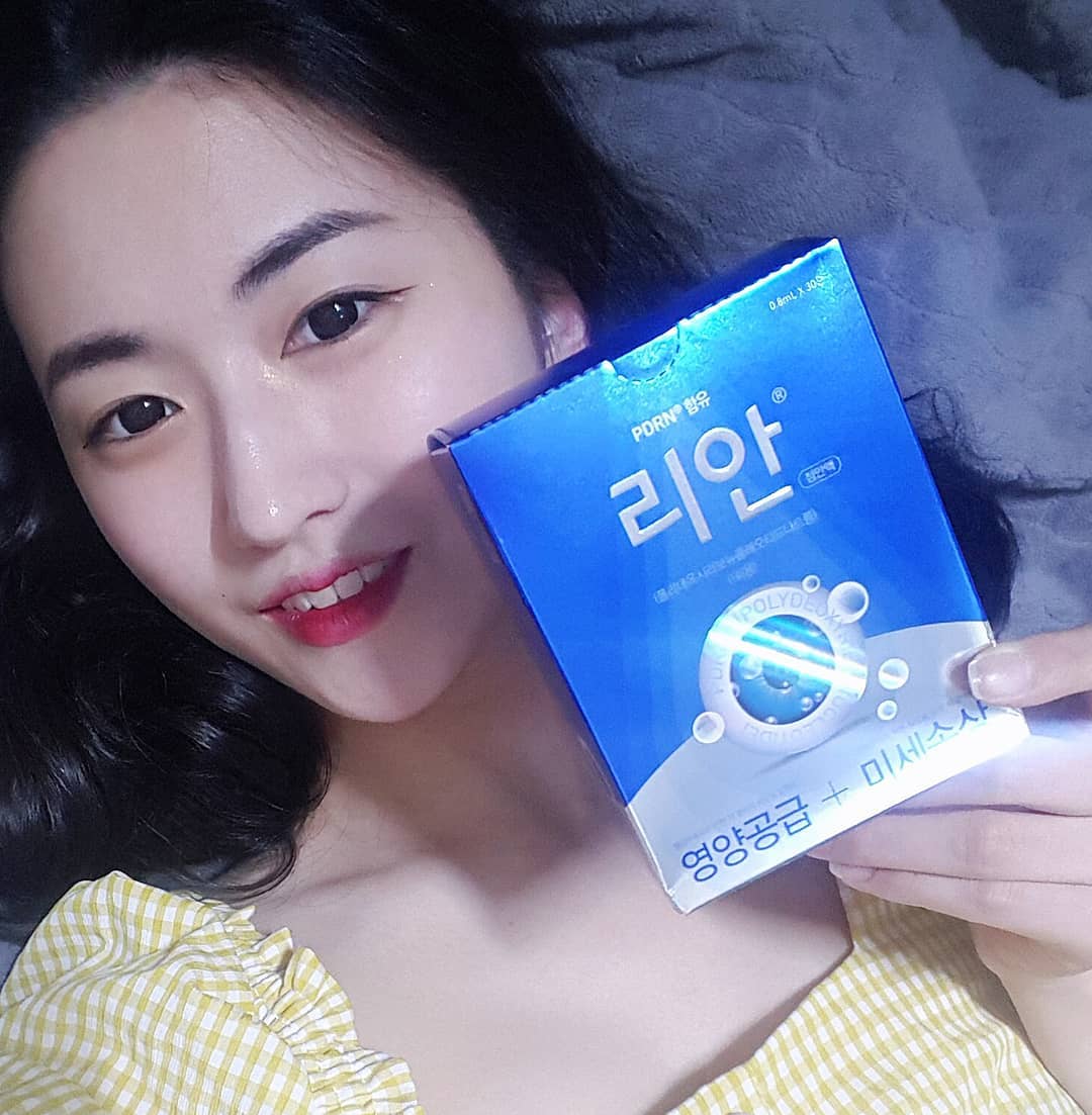 모아쨘 on Instagram: “저 이번에 약사님추천템 #리안 으로 인공누액을 바꿨거든요, 넘 신세계예요!! 근십년 미용렌즈오남용으로 이미 깨꼬닥한 줄 알았던 눈이 되살아나는 느낌😇💖 편안함이 오래지속되어 더 좋았어요!  #리안점안액 #인공눈물 #인공눈물추천 #영양눈물 #안구건조증…”