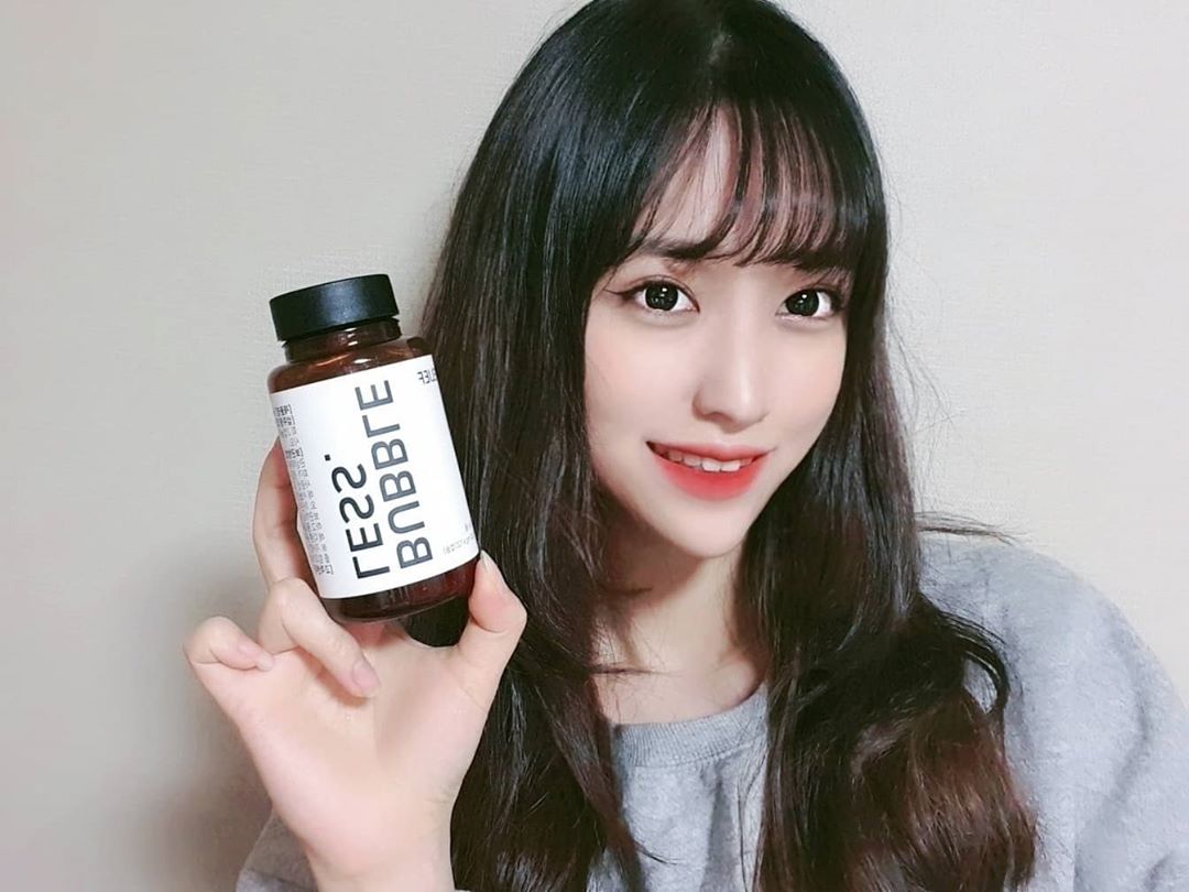 🌸 on Instagram: “버블레스 릴리프🌱 [구매 링크- https://bit.ly/32emxy4] . . . . . 월경이 다가오는걸 최근 몇년간 피부로 접하다 알게된 "버블레스 릴리프" 월경 전 증후군의 대표적인 증상인 피부 뒤집힘을 개선해준다기에 속아준단 생각으로 월경…”