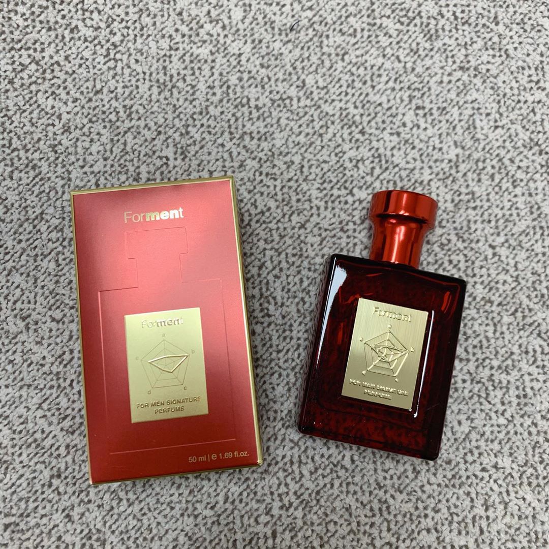 이호준 on Instagram: “뜬금 선물🥰 향에 예민해서 맘에 드는 향수 찾기 힘들었는데 단비ᄀ