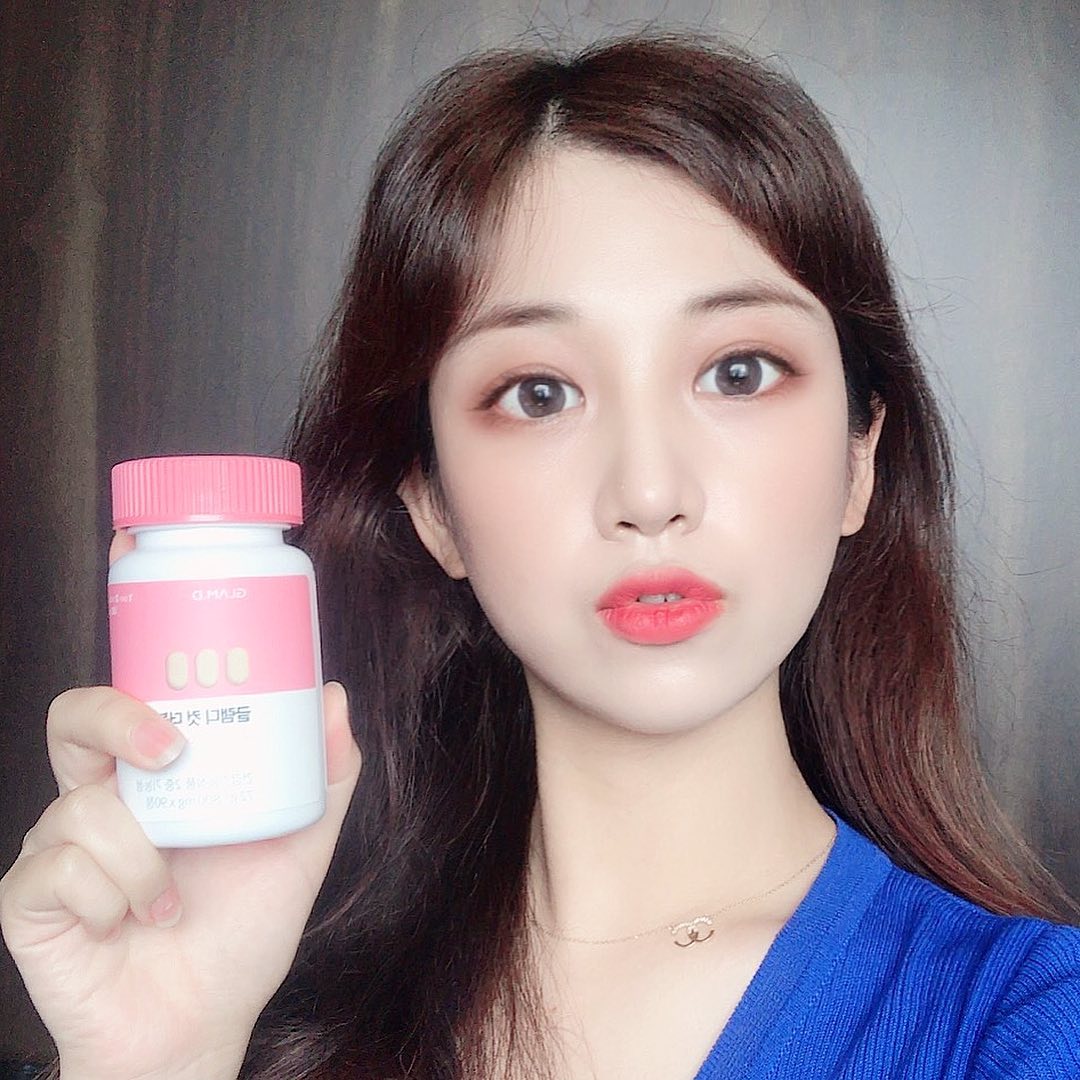 뚜니맘 on Instagram: “➰글램디 컷더블➰  임신전 했던 다이어트중에 효과봤던 제품 소개 해드려용👍🏻👍🏻 항상 가방에  쏙 넣어다니며 식전 혹은…”