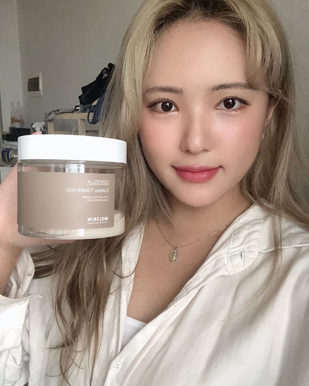 데일리룩_ෆ미네홀릭ෆ on Instagram: “목화씨가 그대로 보이는 저자극토너패드💓 💛센텔라 목화솜 토너패드💛 인데요! 매일 화장솜에 토너묻혀서 닦기 귀찮았는데 이건 올인원 ☺️‼️ 간단하고 용량, 크기도 크고 70매가 들어있어서 오래 사용할 수 있어요 ☺️❤️ _ _  #웰스킨…”
