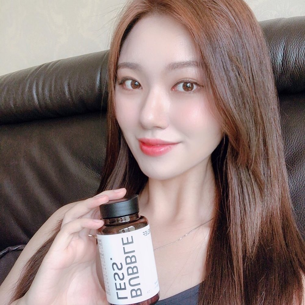 장혜선(Hyesun Jang) on Instagram: “저처럼 월경전증후군때문에 고생하는 사람들은 주목‼️ 광고긴 하지만 너무 좋은 제품이라 개인적으로 추천하고 싶어서 들고 왔어요~~ 너무 우울