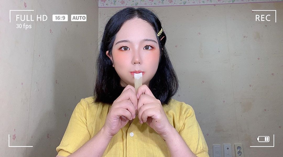 쪼꼬미 커플 on Instagram: “<쪼꼬미 커플이 추천하는 #오월의벌꿀 > - 상세 문의 @or.honey - 사진 속 제가 먹고이