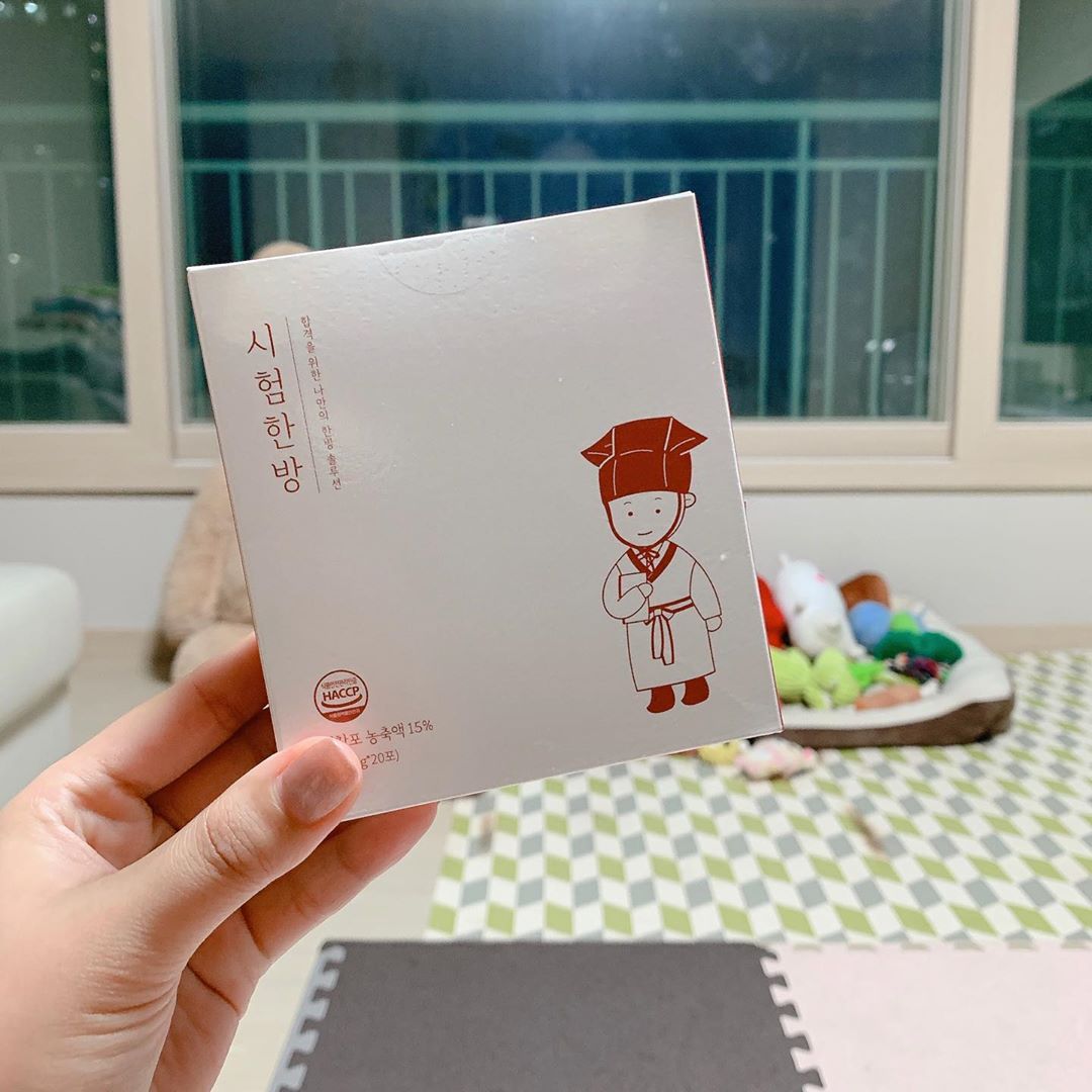 진아 (프렌치불독 토르) on Instagram: “집중력과 기억력을 향상에 좋은 석창포등 국내산 자료 100%로 만든 스틱형 환으로 오래 공부해야하는 수험생들의 공부체력