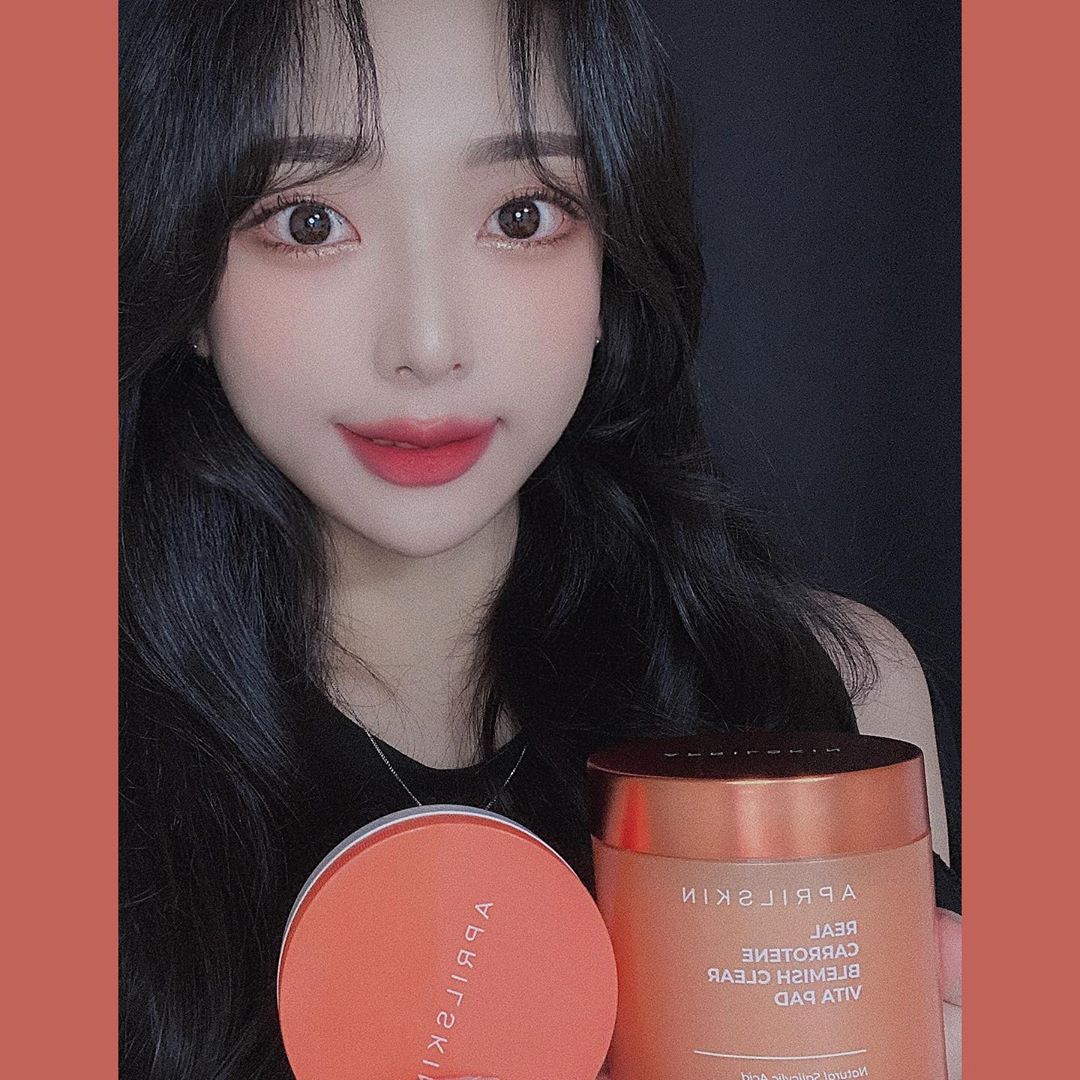 이 슬 on Instagram: “#에이프릴스킨 캐로틴 비타패드 🥕 - 닦토로 쓰기에 좋은 건 물론, 스킨팩ᄋ