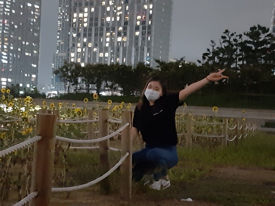 팔 누가 잡아당기는 거 아님