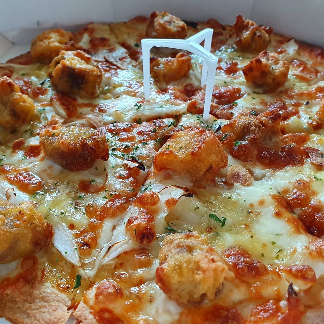 부산아가리어터 on Instagram: “#미스터피자 #씬크러스트 ♡5종 중 택 2종 25,900원 (🍕마늘통통치킨, 더블씬단호박🍕 포슬포슬감자,찐페퍼로니,톡톡콘치즈) 미스터피자에서 씬크러스트피자