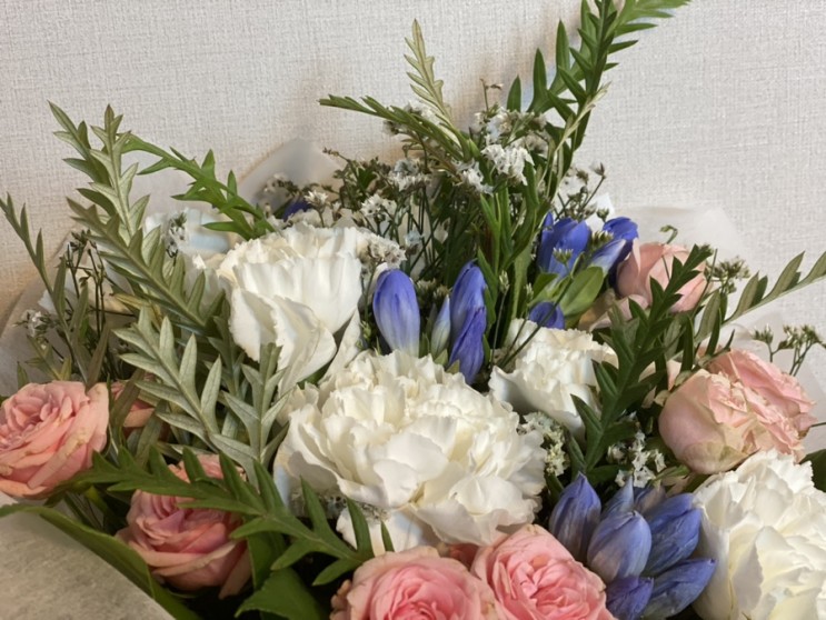 청담 애쉴리즈 꽃다발_엄마께 보내드리는 졸업 감사 꽃다발 선물 (청담꽃배달, 청담역 꽃집, 전국택배배송가능꽃)