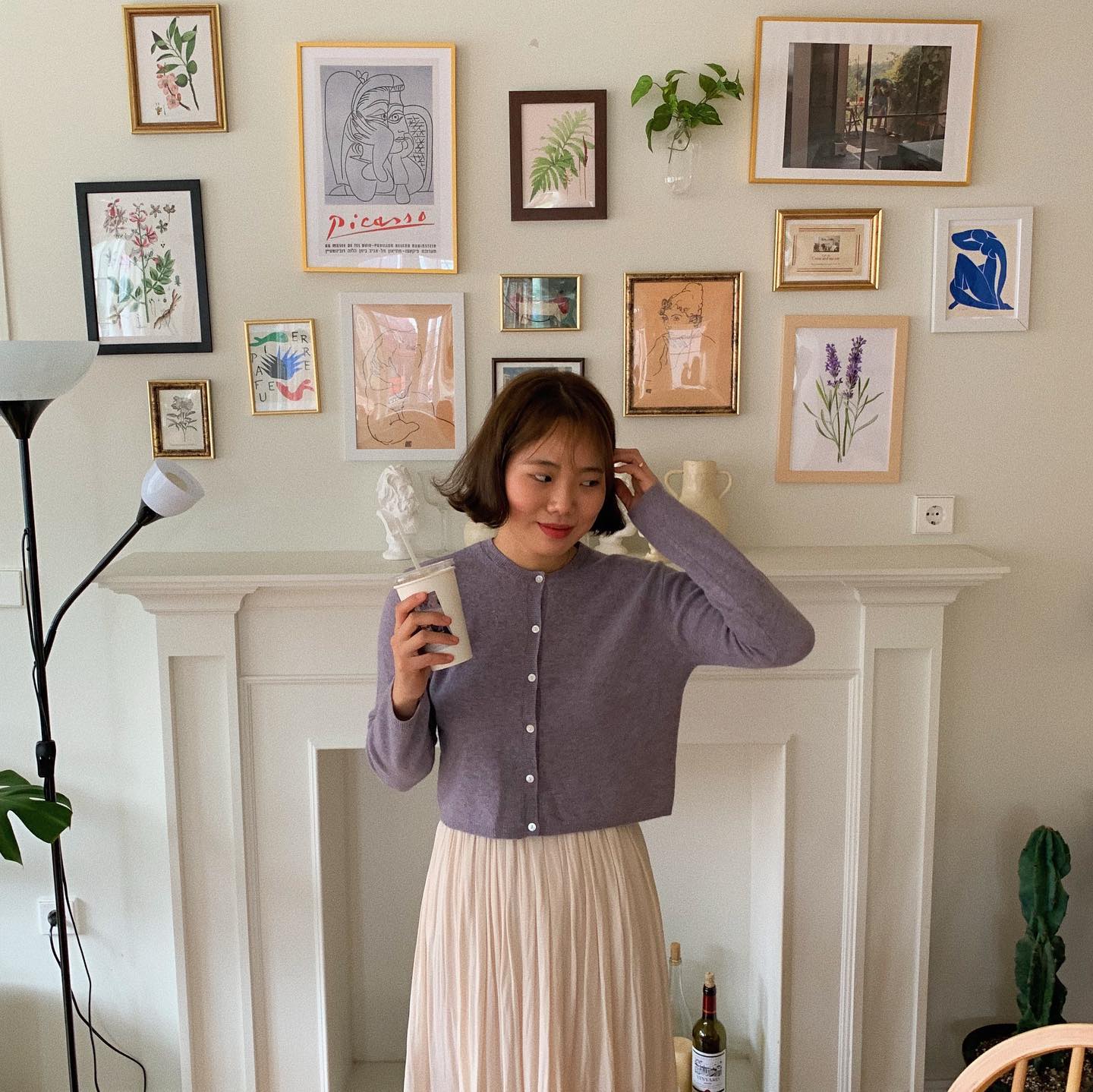 👾🧞
오묘한 보라색이 매력적인 캐시미어 블렌드 가디건.•♥
⠀
⠀
#유어센 #유어센마켓 #일상 #데일리 #데일리룩 #부산 #광안리카페 #컴앤씨미 #보라색니트 #보라색가디건 #캐시미어가디건 #캐시미어 #보라보라