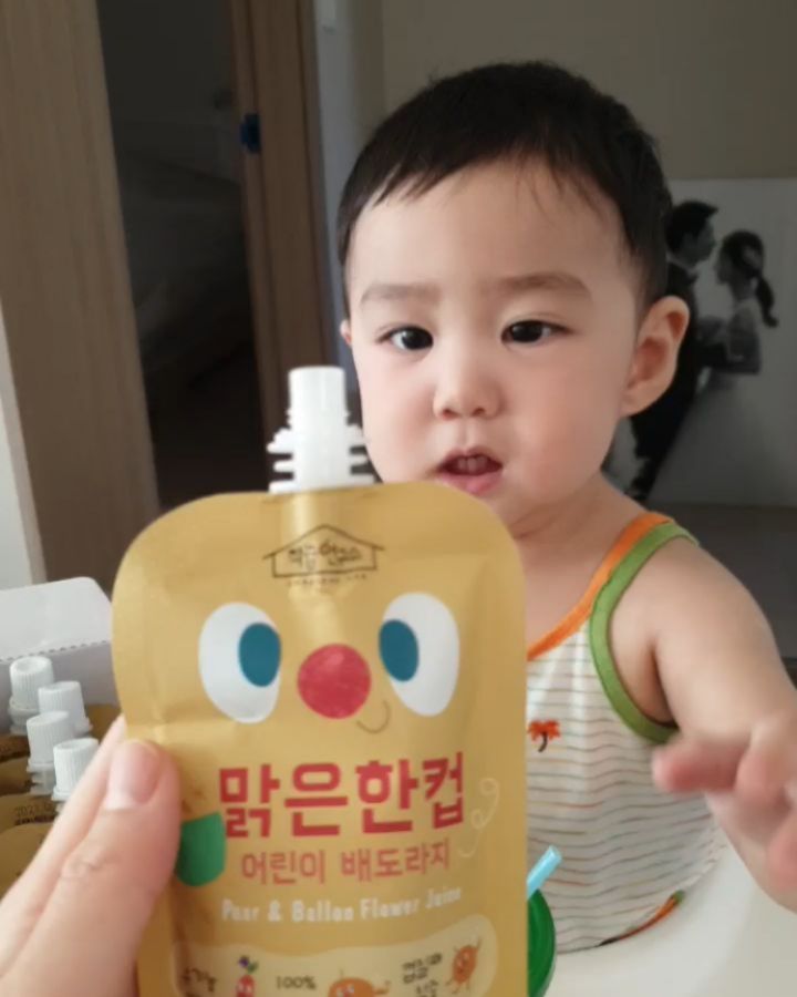 깽이👰🤵💕2017.10.28.💍’s Instagram photo: “[협찬] 날이 추워졌으니 도라지도 한번 먹어보겠습니다. 먹여보겠습니다? 💕 다음주에도 중요한 촬영이 있어 컨디션 조절을 잘 해야하는 아가