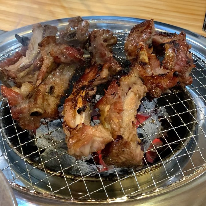 쌔미 on Instagram: “와! 바베큐! 간만에 짱 맛있는 바베큐! 테슬라타고 프로방스 드라이브 맛집 간