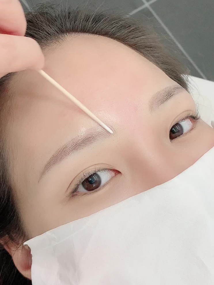 홍대자연눈썹 잘하는 미모당에서 엠보기법으로 자연눈썹 당일 후기 _ 찐 금손을 발견했다🤭