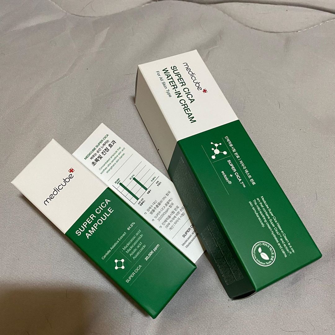 보배 寶 , 값질 倍 on Instagram: “나처럼 민감한 피부도 찰떡 😳 SUPER-CICA 20,000ppm함유 !! 쫀쫀하고 은은한 향이나서 👍 역시 믿고쓰는 #메디큐브 🤗 . _…”