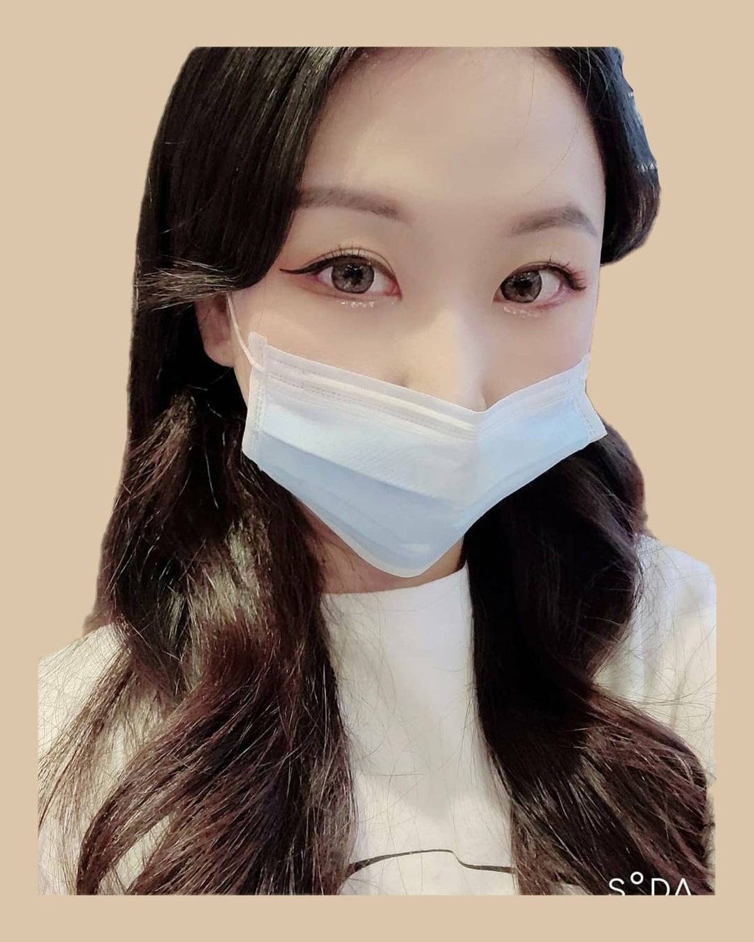 오쭈- on Instagram: “요즘 코로나가 다시 심해져서 마스크는 무조건 착용해야되는 필수품이되었죠~! 마스크를 써서 많이 보이진 않지만 제가 자주하는 데일리 메이크업 입니다. 저는 끈적임