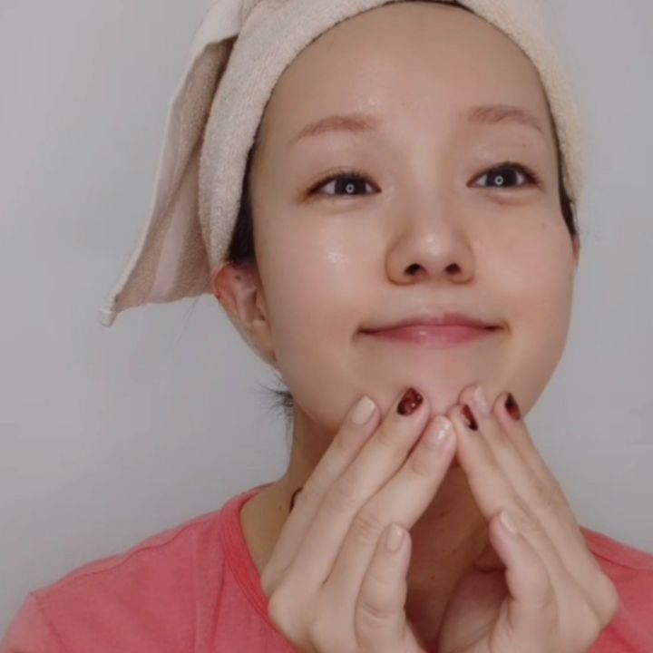 인플루언서 ⭐레플리카⭐ on Instagram: “#광고 . 프리&프로바이오틱스로 피부 환경을 개선시켜주고 저분자 히알루론산으로 수분을 채워주는 메치니코프토너! 어린시절 유산균을 발견한 메니