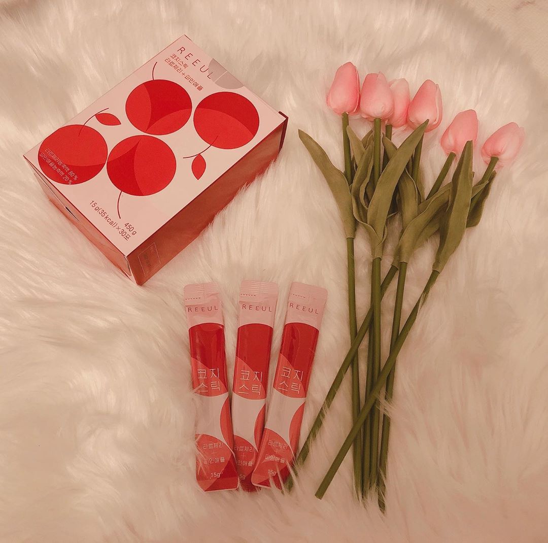 🥟만두랑 코코,Mandoo&Coco🥥 on Instagram: “#협찬⠀ ⠀ 🍒리을 코지스틱 타트체리+파인애플🍍 ⠀ 요즘 타트체리 어