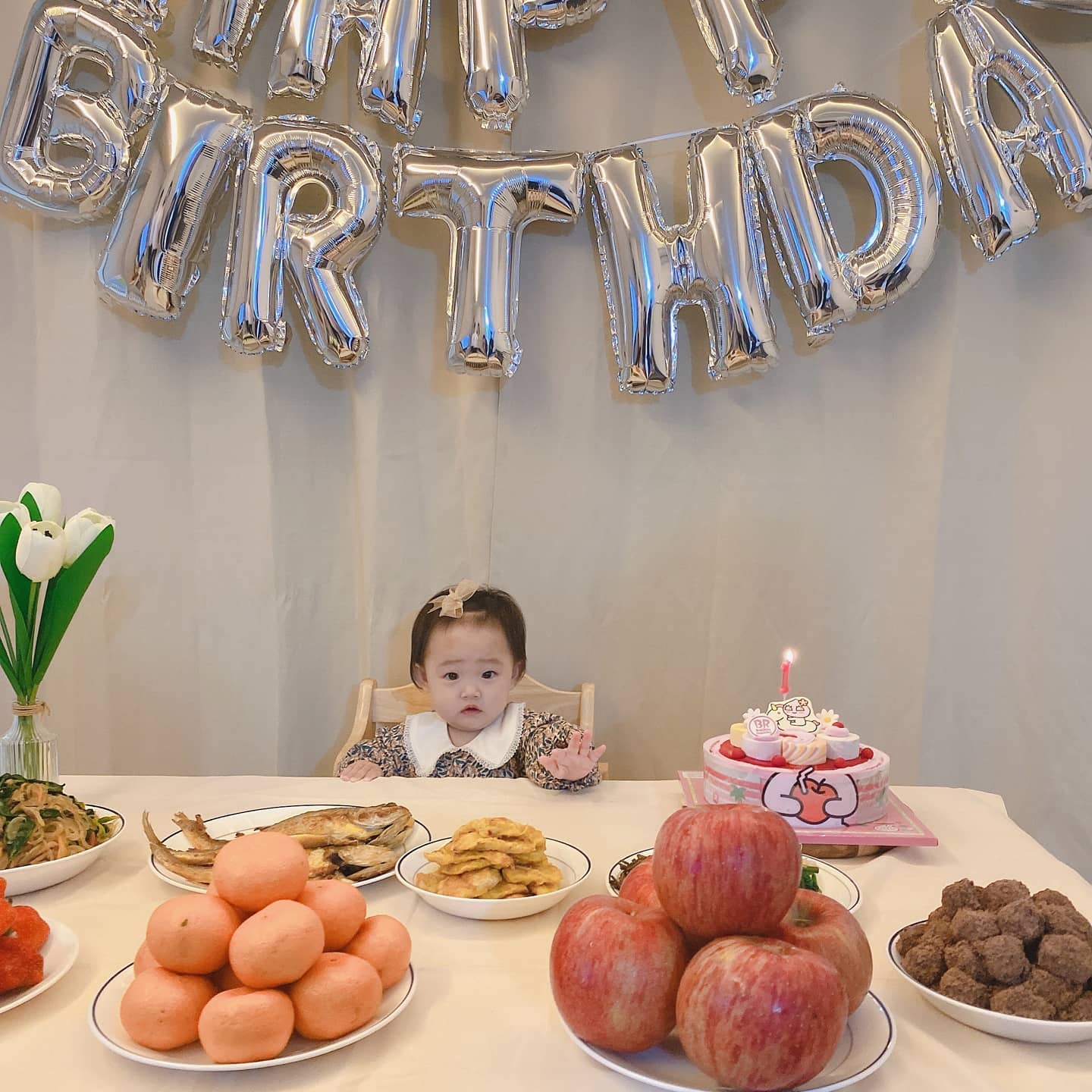 2020.11.22
둘째 돌잔치는 집에서 아주 간단히..
원래 아빠생일~🥳
케익하나로 돌려쓰기😘