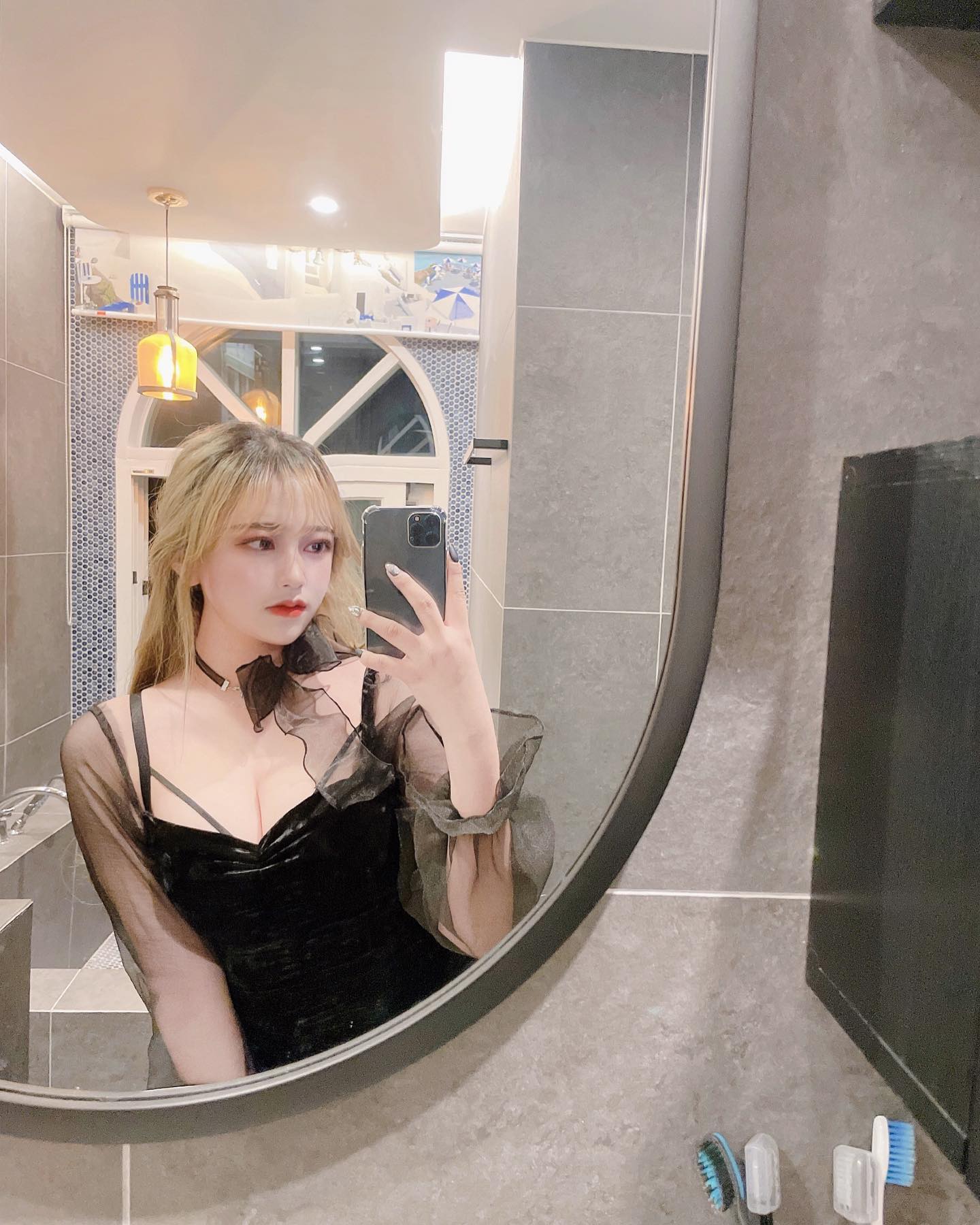 제 나이는 스무살임미다 아무튼 그런거에요 🤦🏻‍♀️
