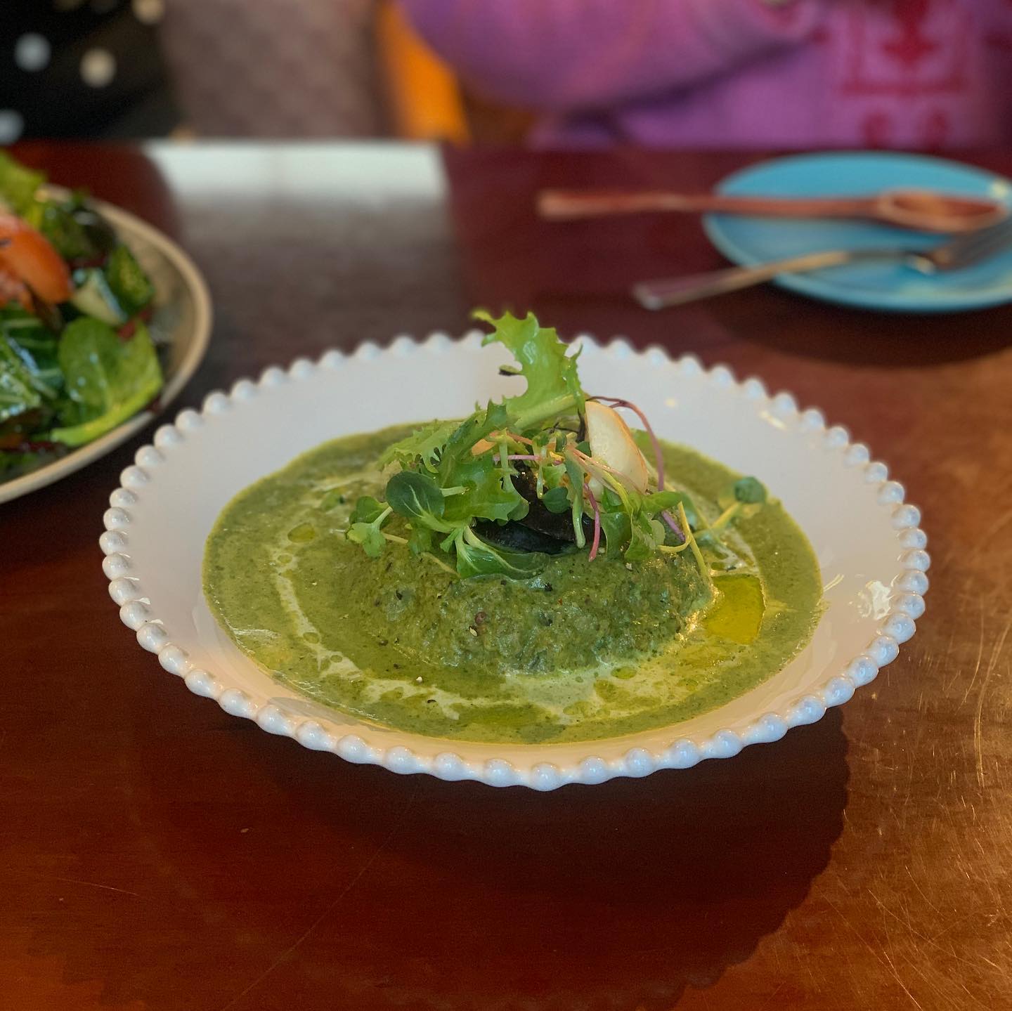 기대없이 간 #슬런치 였는데 너무 맛있어서 기분 좋았던 하루!
다들 일주일에 하루 정도는 비건으로 살아보시죱..!