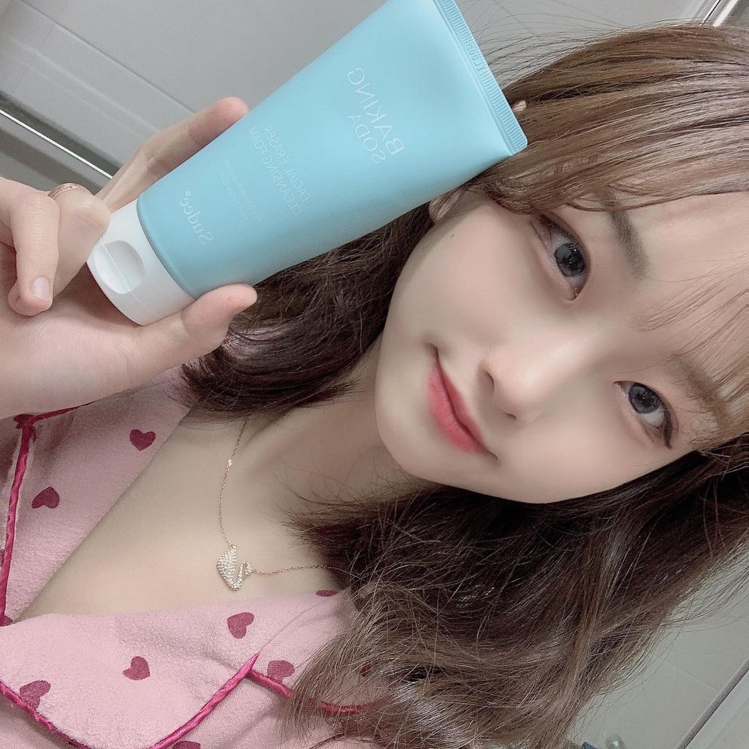  “#협찬 수다이 베이킹소다 클렌징폼 좋은성분들과 베이킹소다 성분으로 자극없이 노페물제거와 처지고 칙칙한 피부를 개선해줘 임산부또는,피부예민하신분들도 가볍게 세안하실수있어용! #Sudee# #수다이# #제품명(각 제품마다 상이)#…”