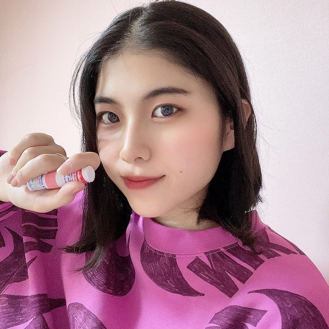  “#협찬 겨울철이나 환절기에 주머니에 없음 안되는 필수템인 ‘야돔’ !! 야돔은 시원한 유칼립투스 향으로, 코 막힐 때나…”
