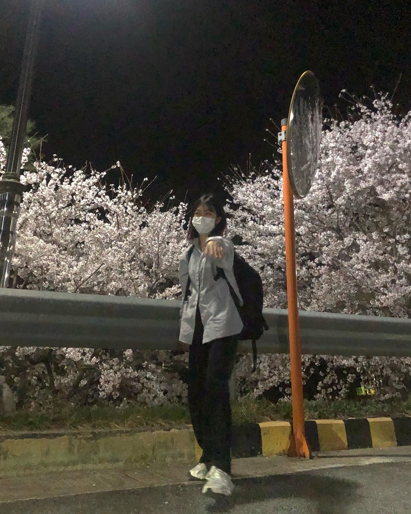 5._mini : 옆으로 조금만 가ㅂ....
👤 : 어어어ㅓ 차 온다 일로와,,!!