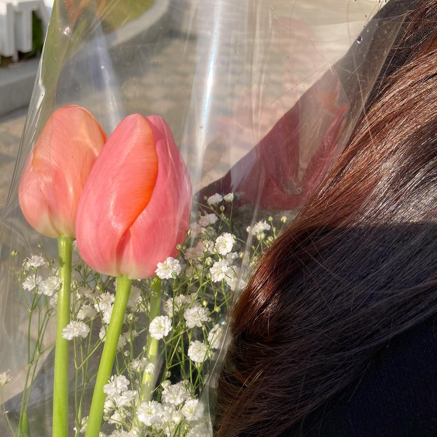 유연근무덕분에 주말을 일찍 맞이한 기념
엄마를 즐겁게 만들어 줄 튤립 세 송이🌷