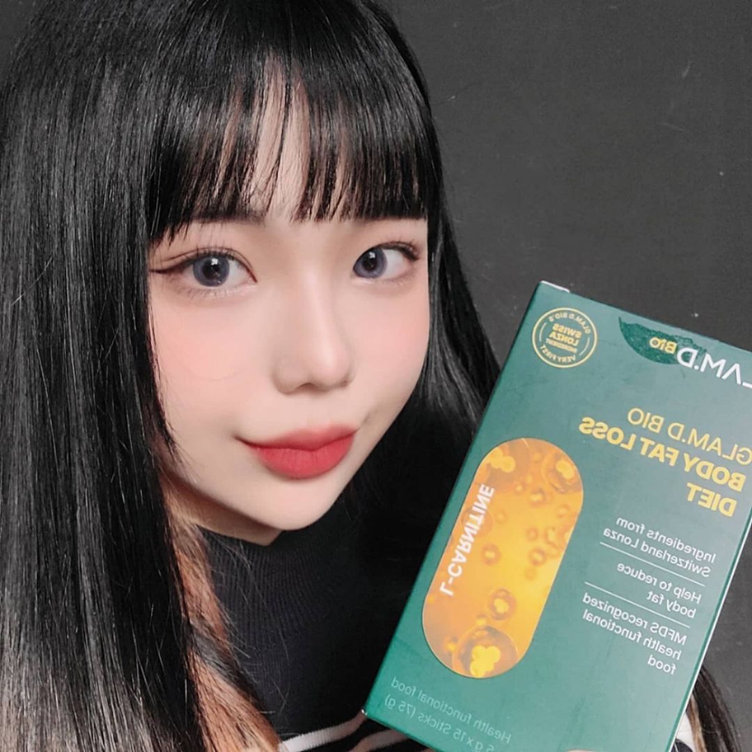  “#협찬#글램디바이오#glamdmbio#체지방만쏙다이어트 레몬맛 글램디 다이어트!! 🍋🍋 한 포만 똑 뜯어서 간편하게 물에 타먹으면 끝 💚 덕분에 물도 많이 마시게 됐어요 :) 저처럼 물을 자주 안마시는 분들!! 다이어트 때문에 물을 자주…”