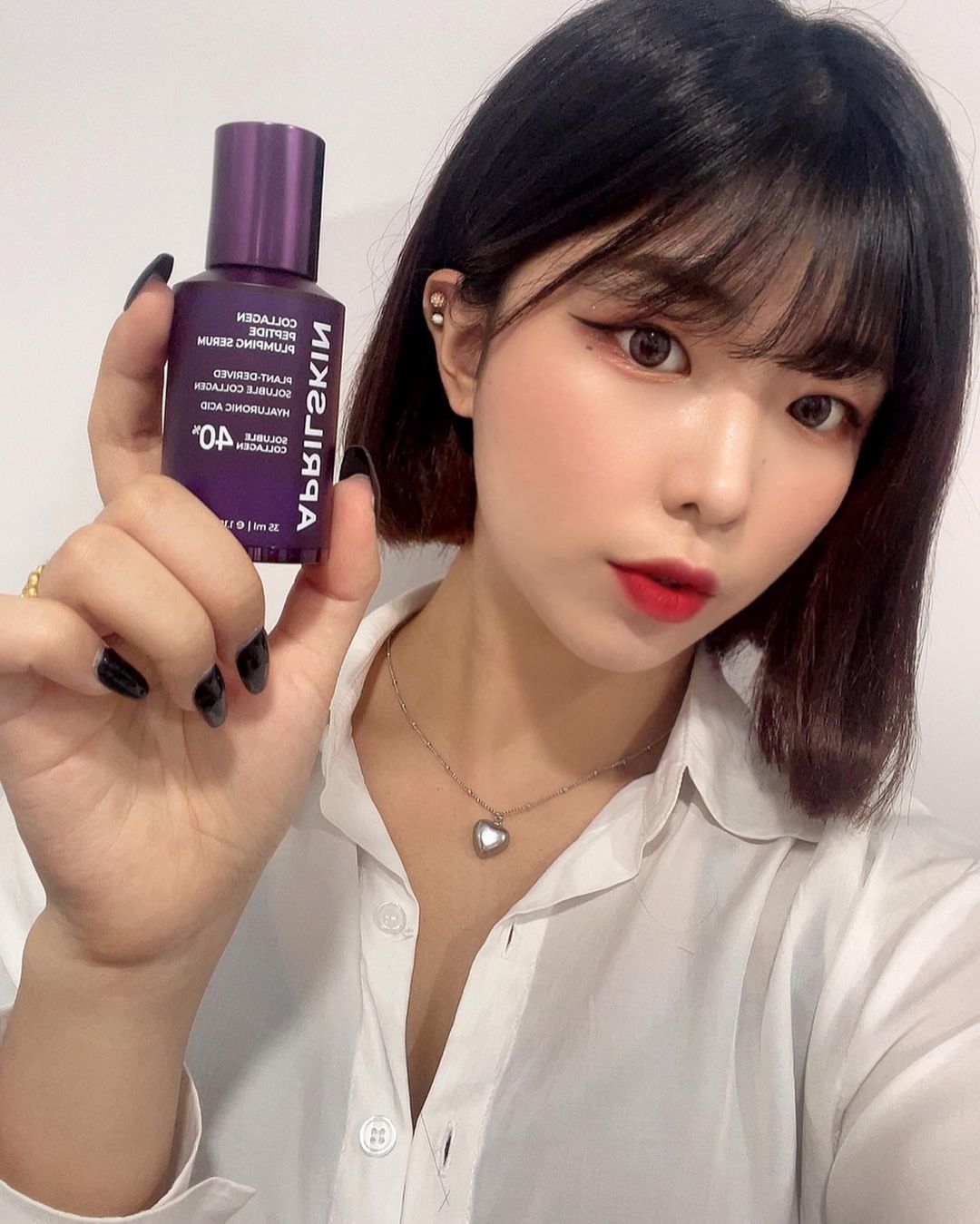  “#협찬 ⠀ 보라색 콜라겐으로 속부터 쫀쫀하게 탄력을 끌어올리는 #에이프릴스킨 #코어탄력세럼 💜 ⠀ 저분자 고밀도 콜라겐 40% 함유로 덧바를수록 탄력있는 피부로 가꿔주는 #콜라겐세럼…”