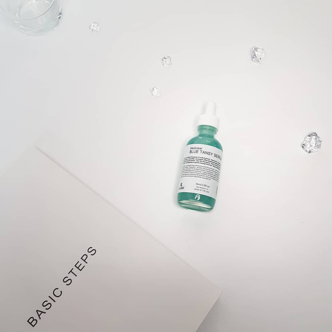  “#제품제공 🔷️키라벨 메디클리어 블루탄지 세럼 56ml 올 여름 마스크 속 늘어나는 유분으로 인해 피지 컨트롤, 진정, 수분 보습 등 유수분 밸런스를 맞추는데 많은 신경이 쓰이실 거 같아요. 저 또한 이런 고민을 해결해 줄 수 있는 아이템에 자꾸…”