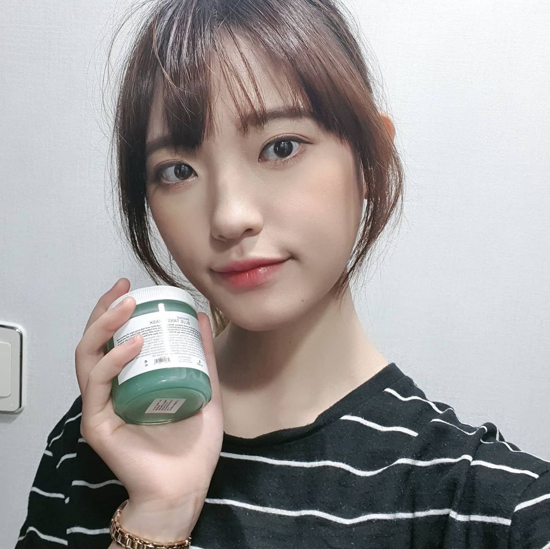  “제가 너무 사랑하는 브랜드인 '키라벨'에서 블루탄단지 수분크림 협찬받았습니다😍 . 이것저것 협찬도 받고, 사서 사용도 많이 해봤지만 여기 브랜드 기초들만큼 좋은곳은 못본것 같아요ㅎㅎ(세럼도 가격대가 쎈편임에도 불구하고 협찬받은후로 3통이상 구입해서…”