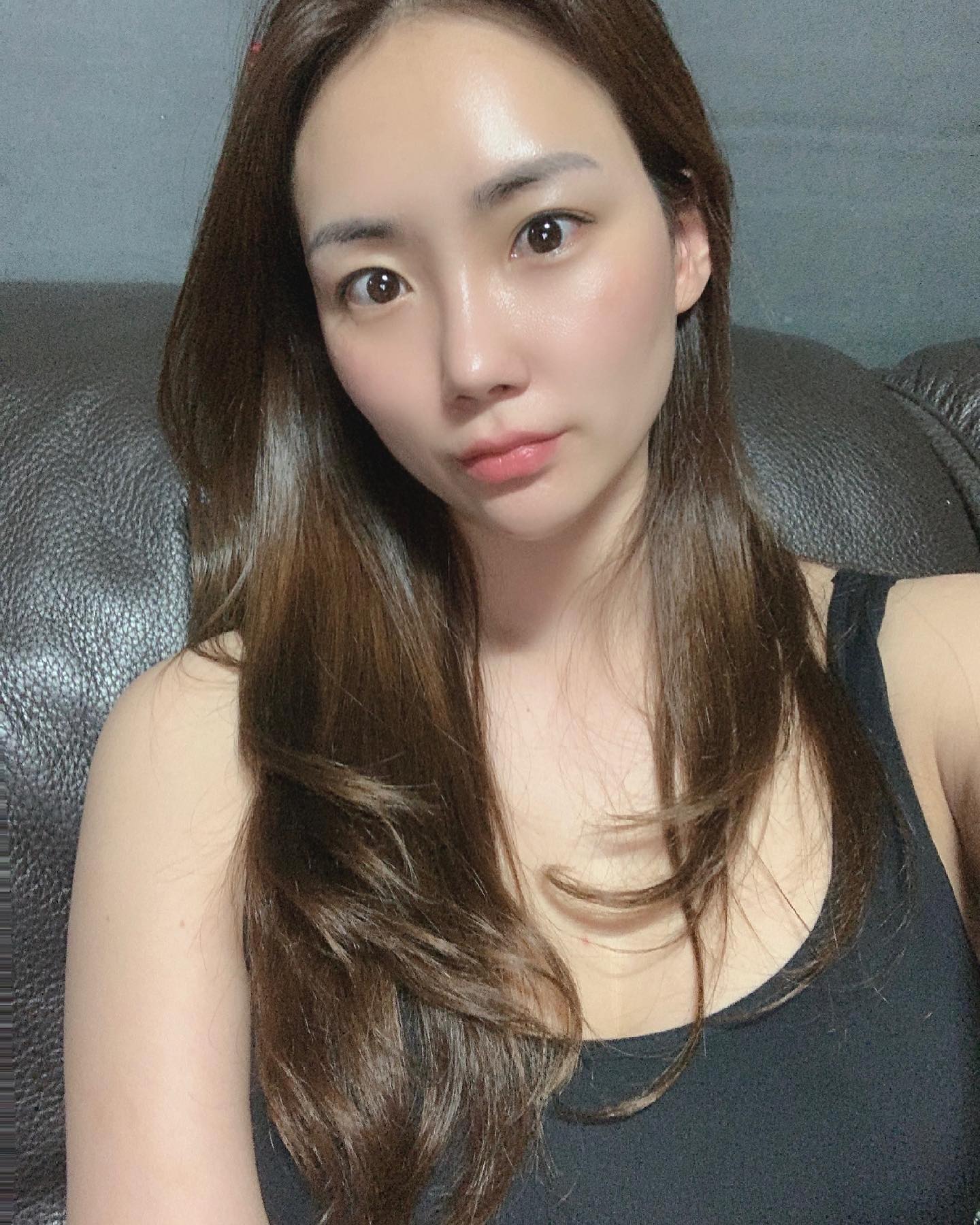 - 머리하고 어디 가세요?
매번 물어보는 쌤 

그럼 나는 매번
-바로 집 갑니다ㅋㅋㅋㅋㅋㅋㅋ

아빠가 넉넉하게 충전해 주셔서 요번에도 잘 하고 왔다🤭😆💕

#인스타그램 #데일리 #오랑헤어압구정 #스칼렛원장님